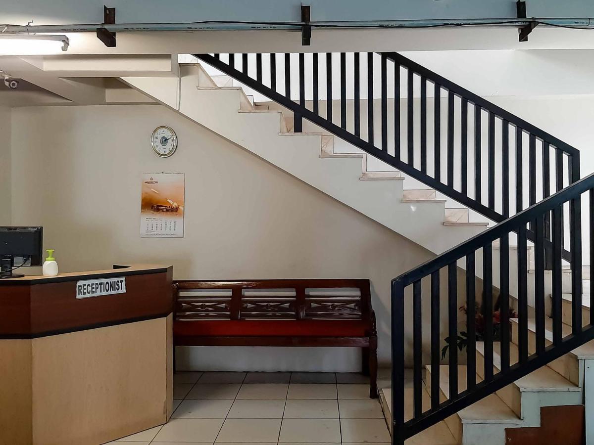 Bangka Suite Mitra Reddoorz 雅加达 外观 照片