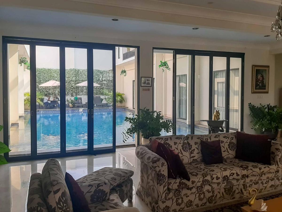 Bangka Suite Mitra Reddoorz 雅加达 外观 照片